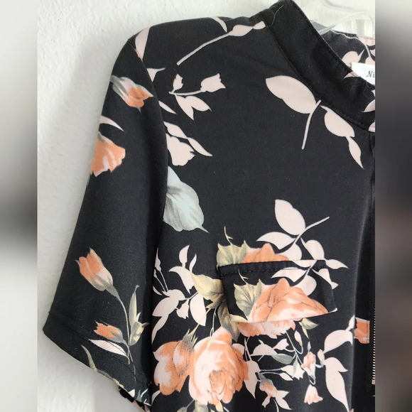 Ninedaily Women's 1/4 zip Pullover Floral Short Sleeve Blouse Sz L - Picture 4 of 10